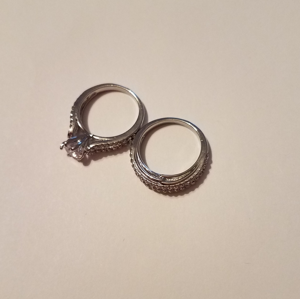 Beautiful white Crystal Zircon ring! - Picture 7 of 7